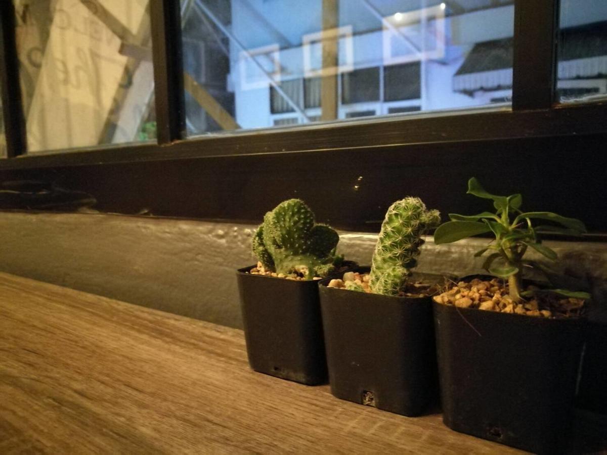 The Sleepless Boutique Hostel بانكوك المظهر الخارجي الصورة