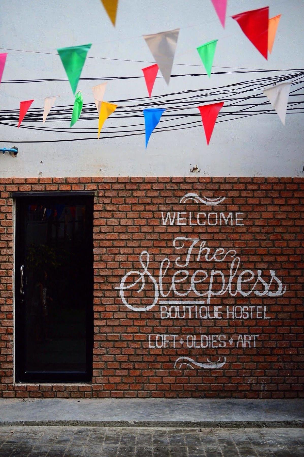 The Sleepless Boutique Hostel بانكوك المظهر الخارجي الصورة