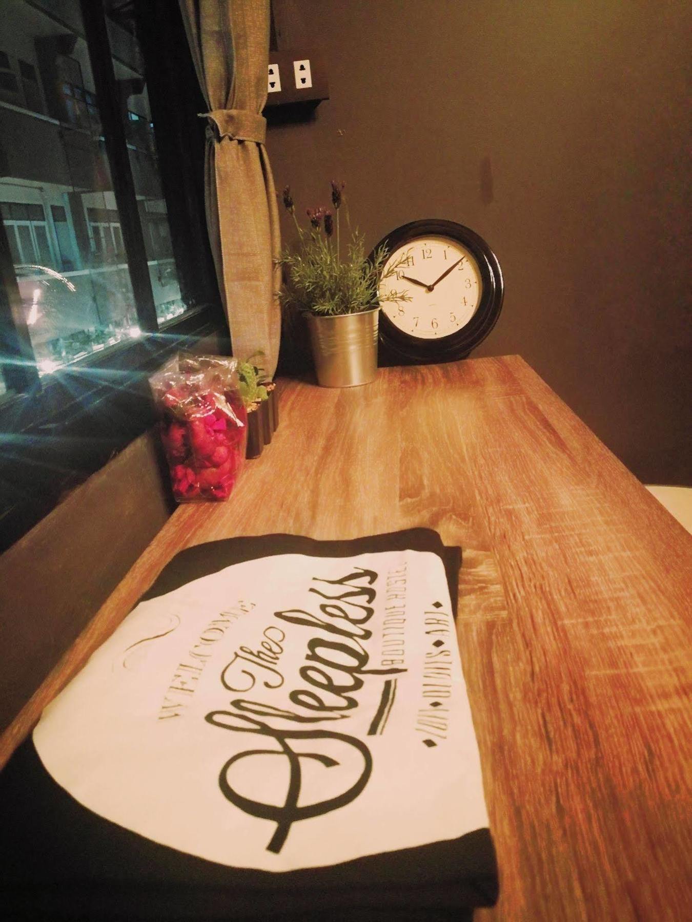 The Sleepless Boutique Hostel بانكوك المظهر الخارجي الصورة